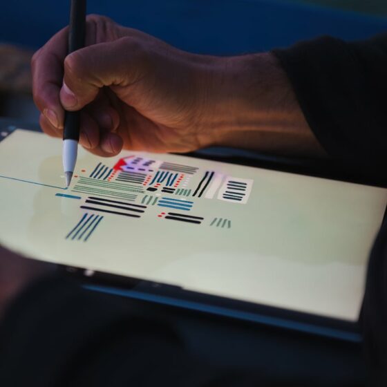 Inside Venice Experiences | Fie A Manetta + Lucio Schiavon | A unique en plein air drawing experience aboard a sanpierota