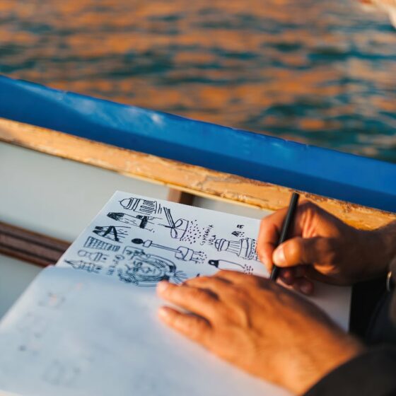 Inside Venice Experiences | Fie A Manetta + Lucio Schiavon | A unique en plein air drawing experience aboard a sanpierota